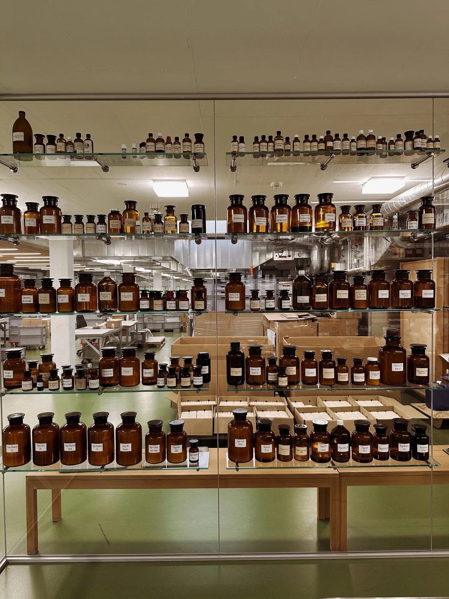 MusaCalma_Naturkosmetik_Hautpflege_Produktion_InhaltsstoffeEssenzen